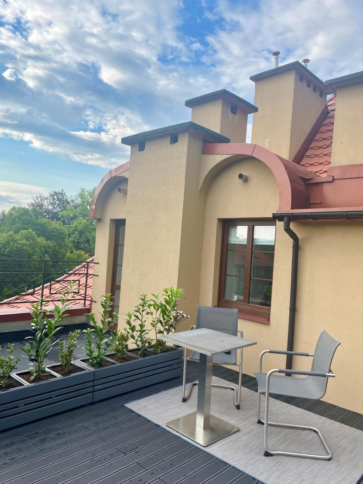Szmaragdowa Sowa Apartment วาลบ์จิก ภายนอก รูปภาพ