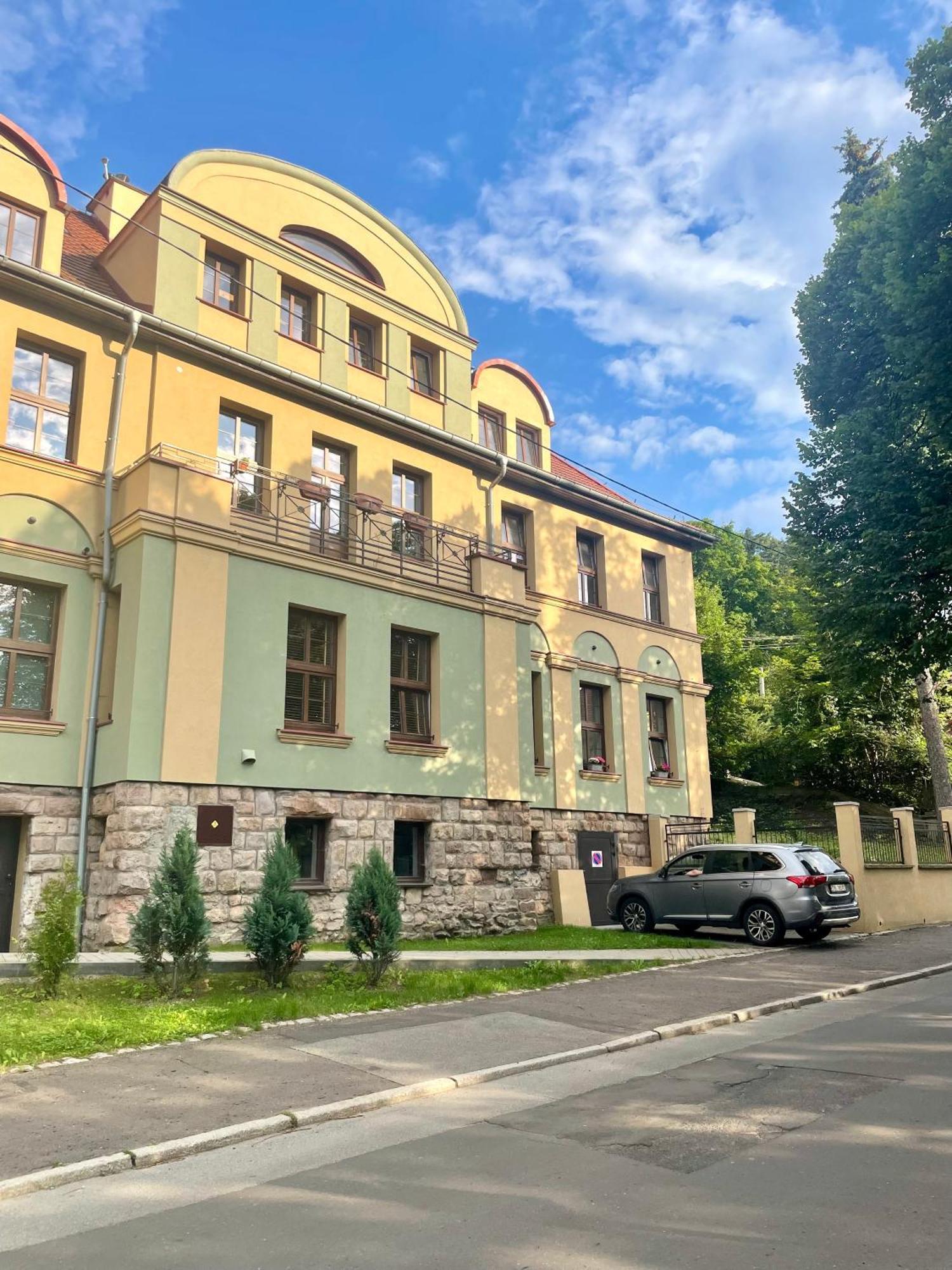 Szmaragdowa Sowa Apartment วาลบ์จิก ภายนอก รูปภาพ